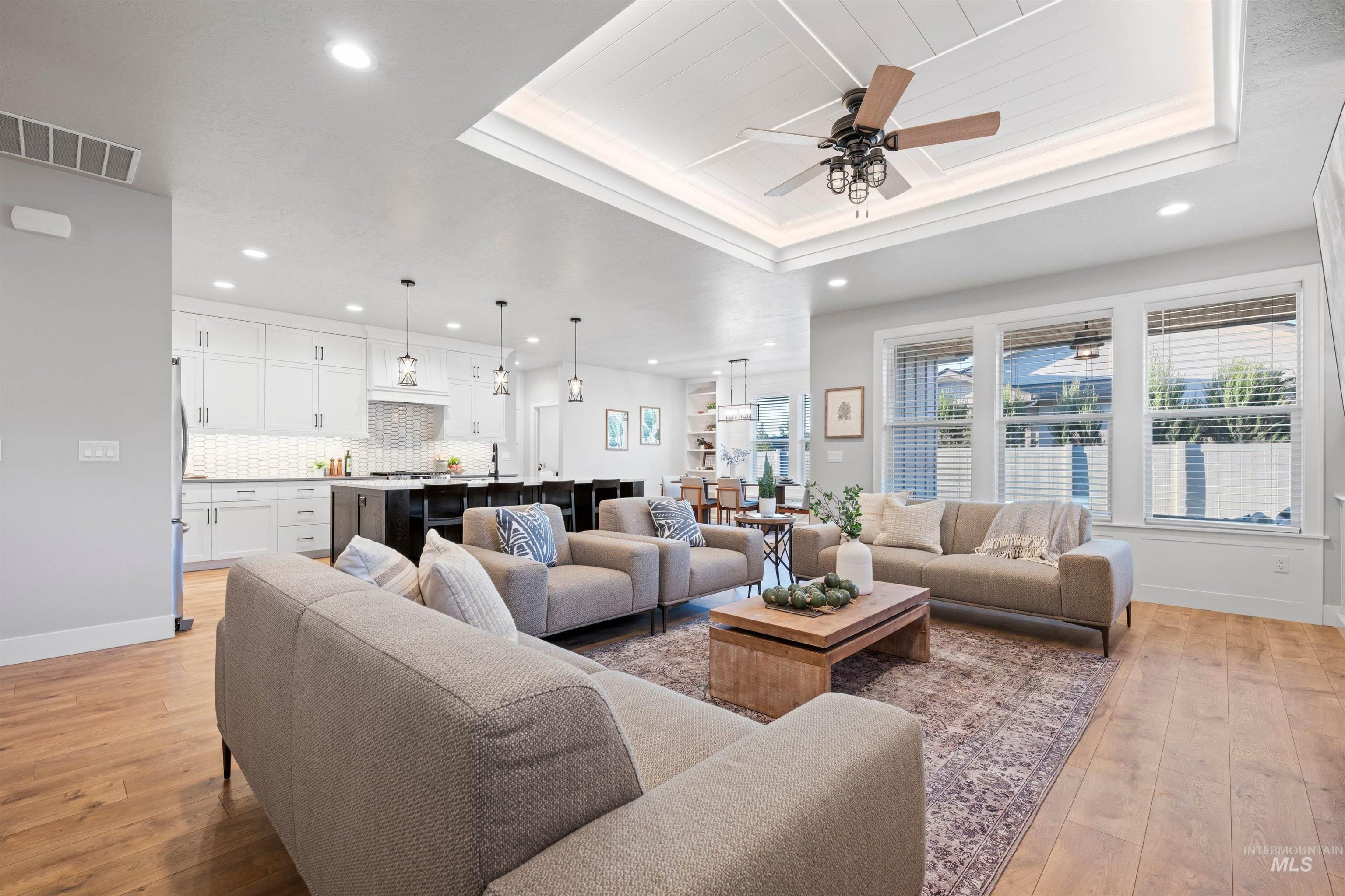 11784 W Sailing Hawk Drive