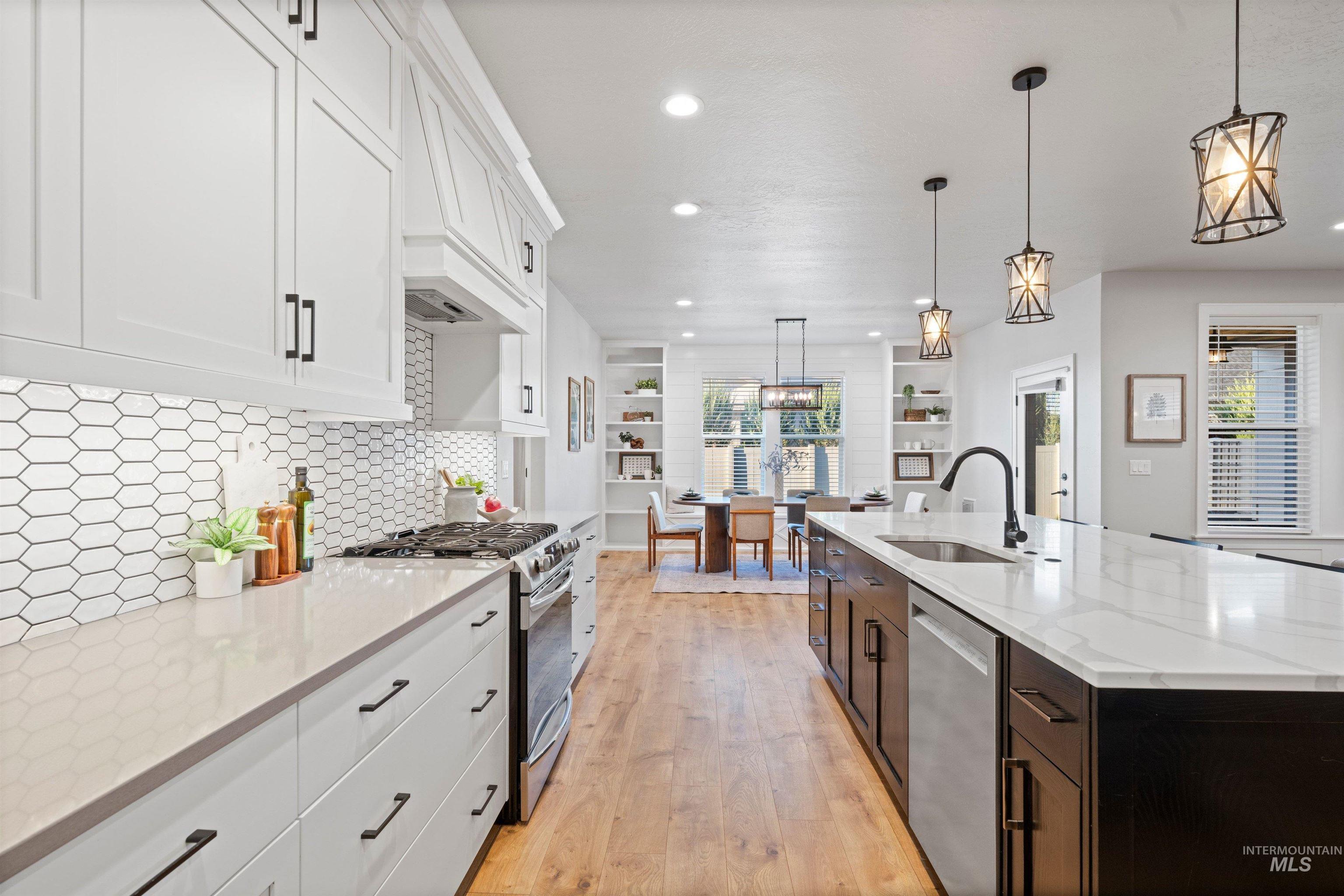 11784 W Sailing Hawk Drive