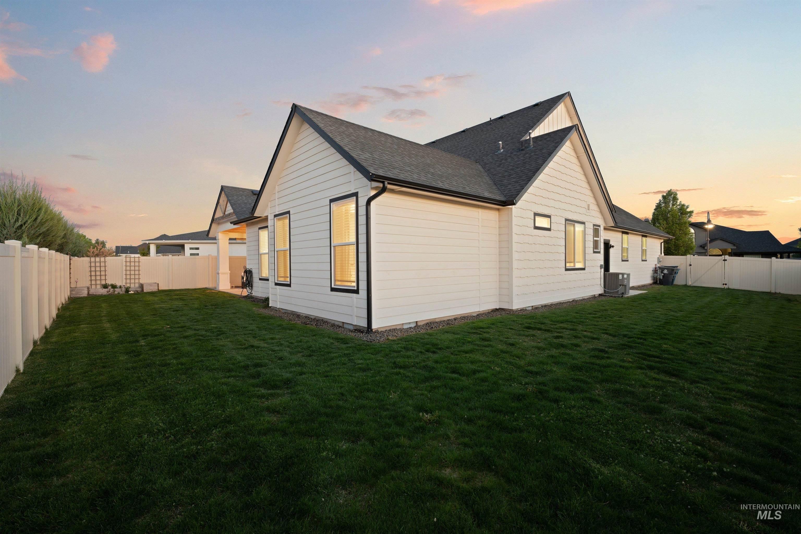 11784 W Sailing Hawk Drive