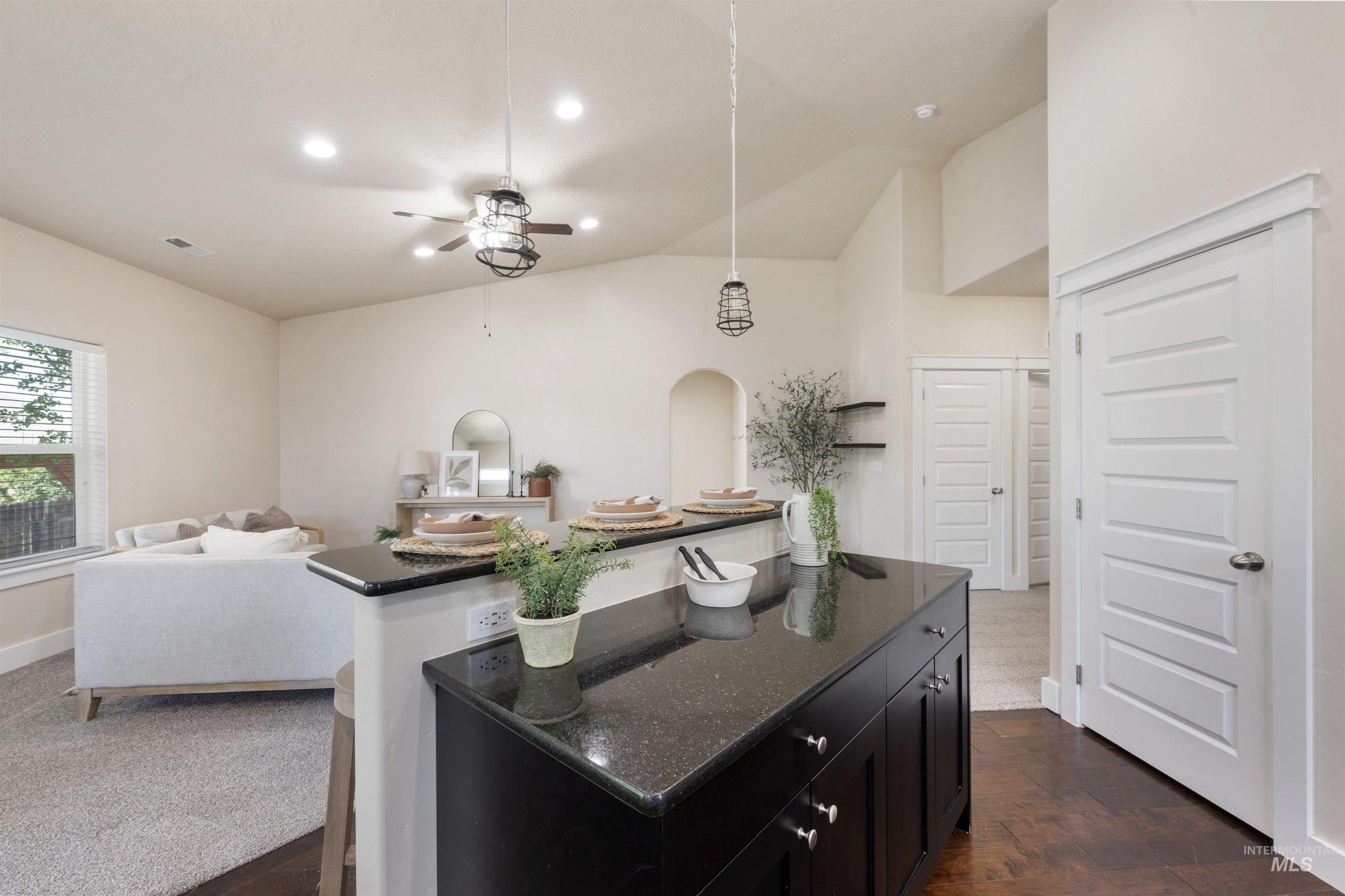 1567 NE Cinder Loop