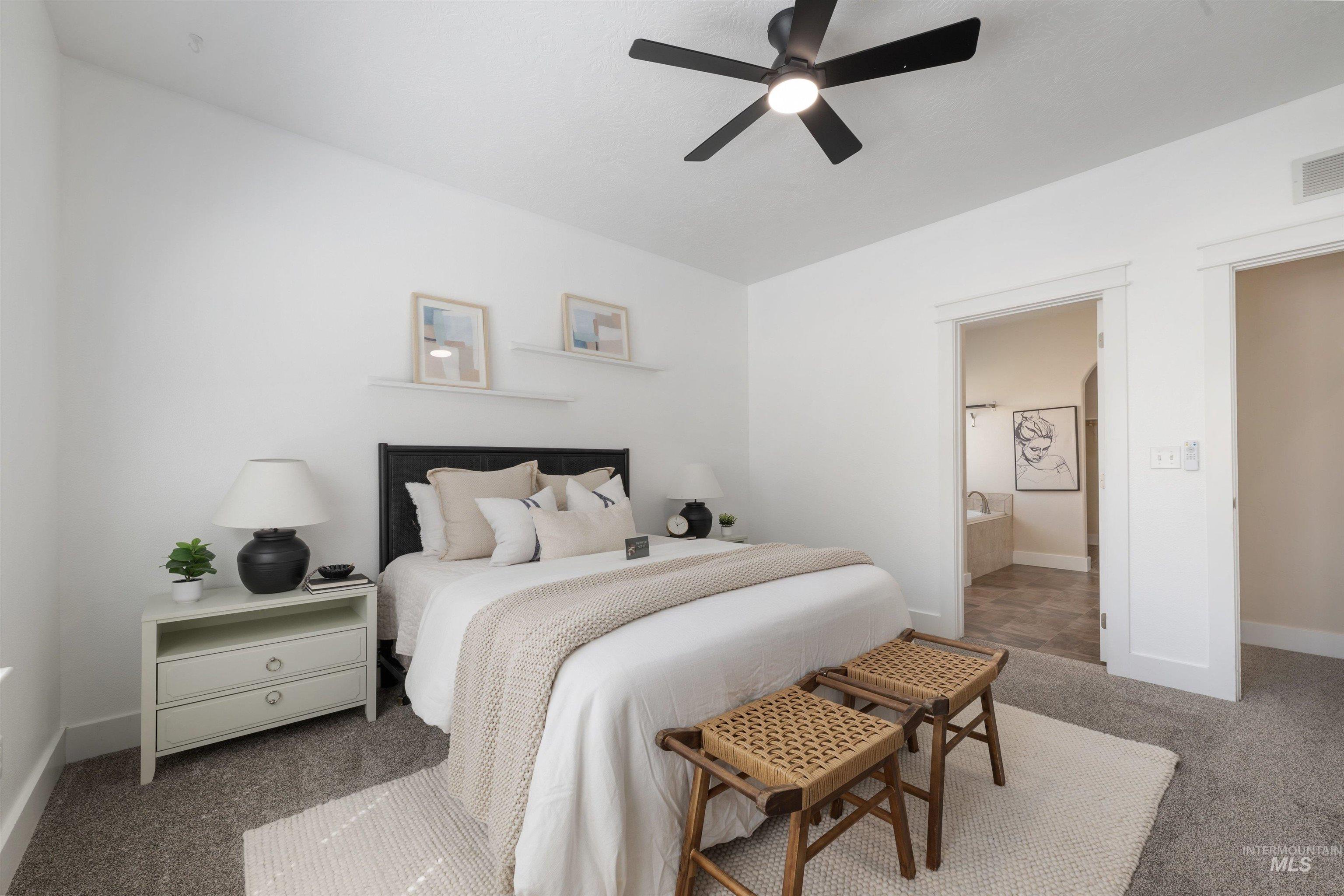1567 NE Cinder Loop