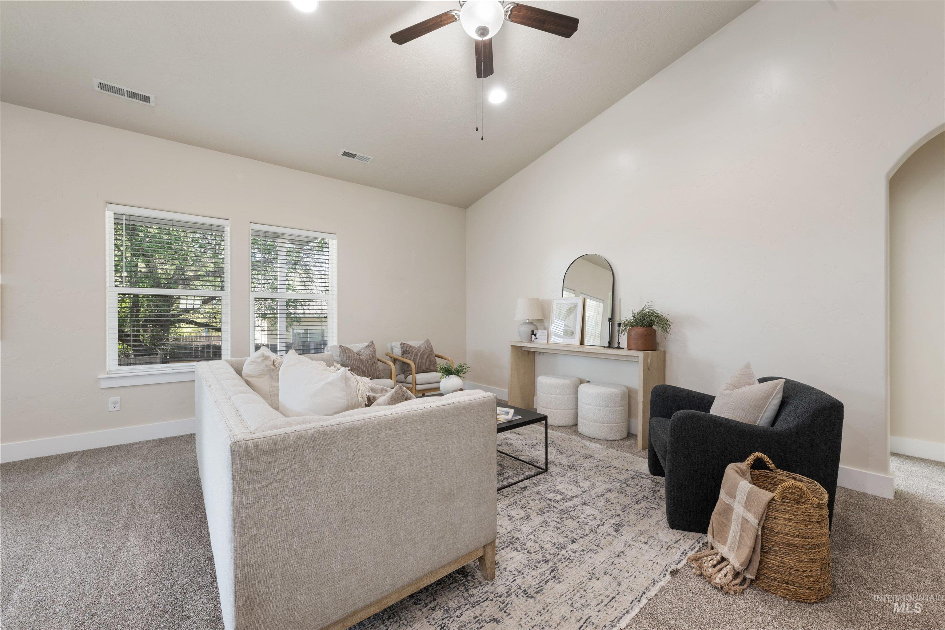 1567 NE Cinder Loop