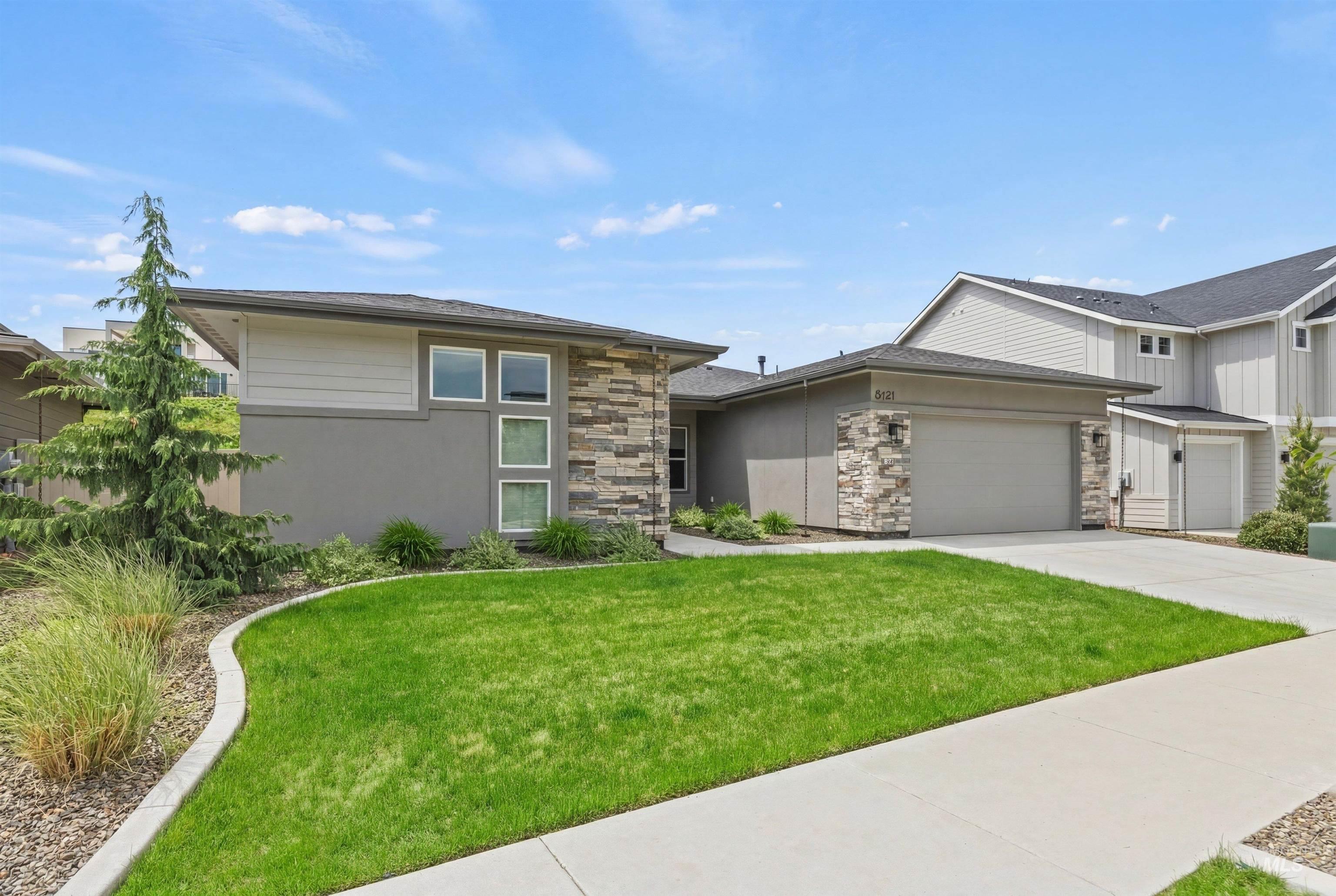 6121 S Cubola Way