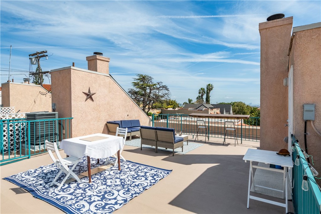 1158 W 11th Street I