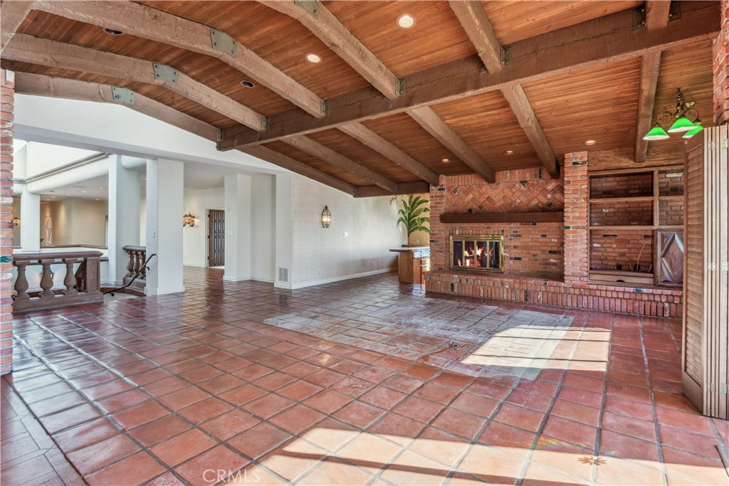 940 Paseo La Cresta