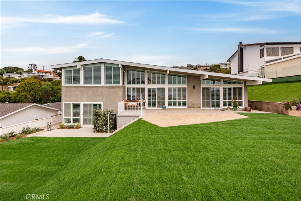 28433 Cedarbluff Drive