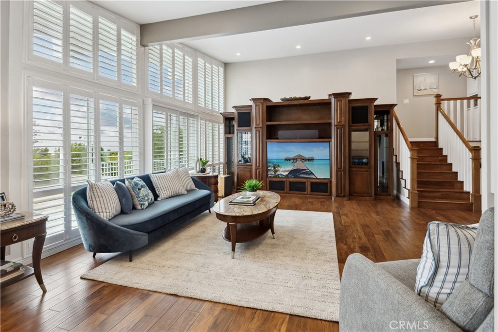 28433 Cedarbluff Drive