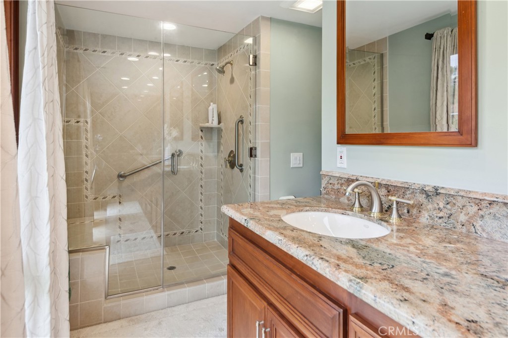 28433 Cedarbluff Drive