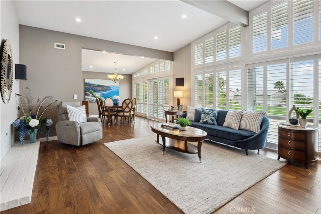 28433 Cedarbluff Drive