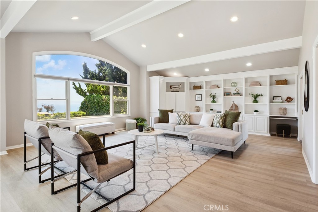 3316 Narino Drive