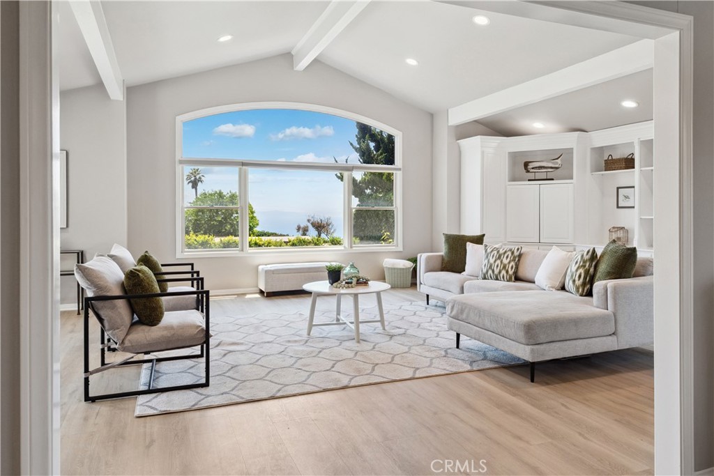 3316 Narino Drive