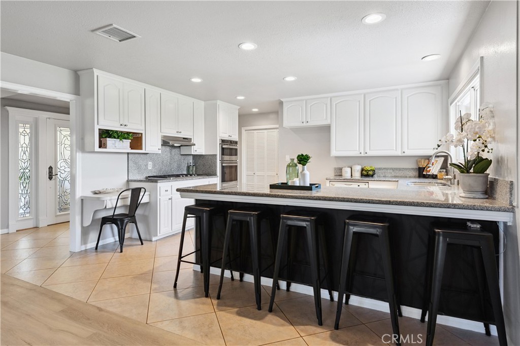 3316 Narino Drive