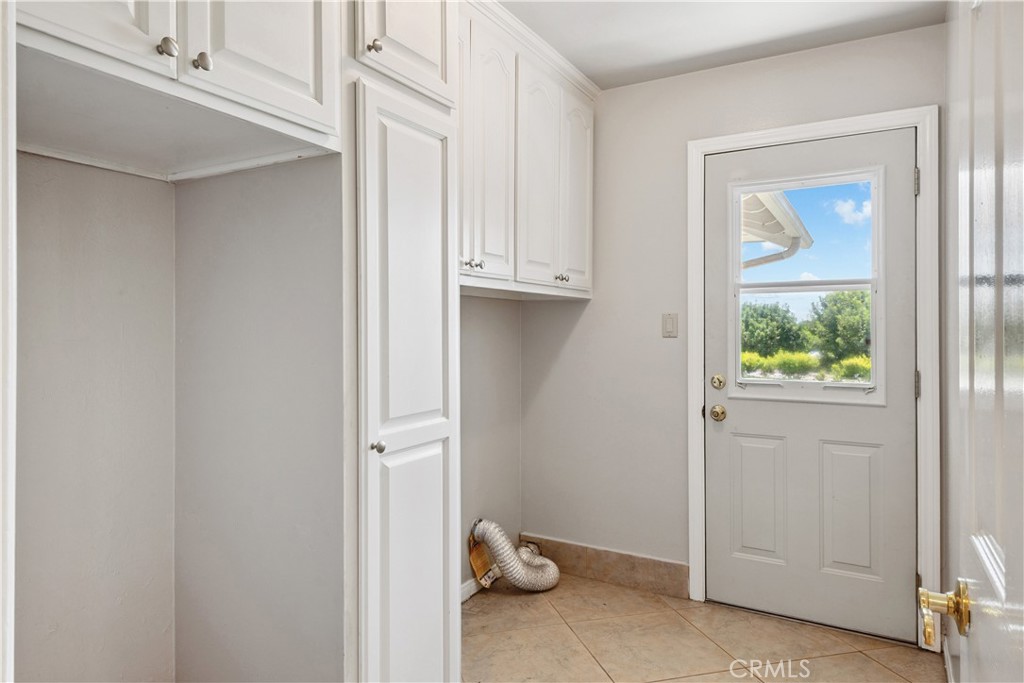3316 Narino Drive