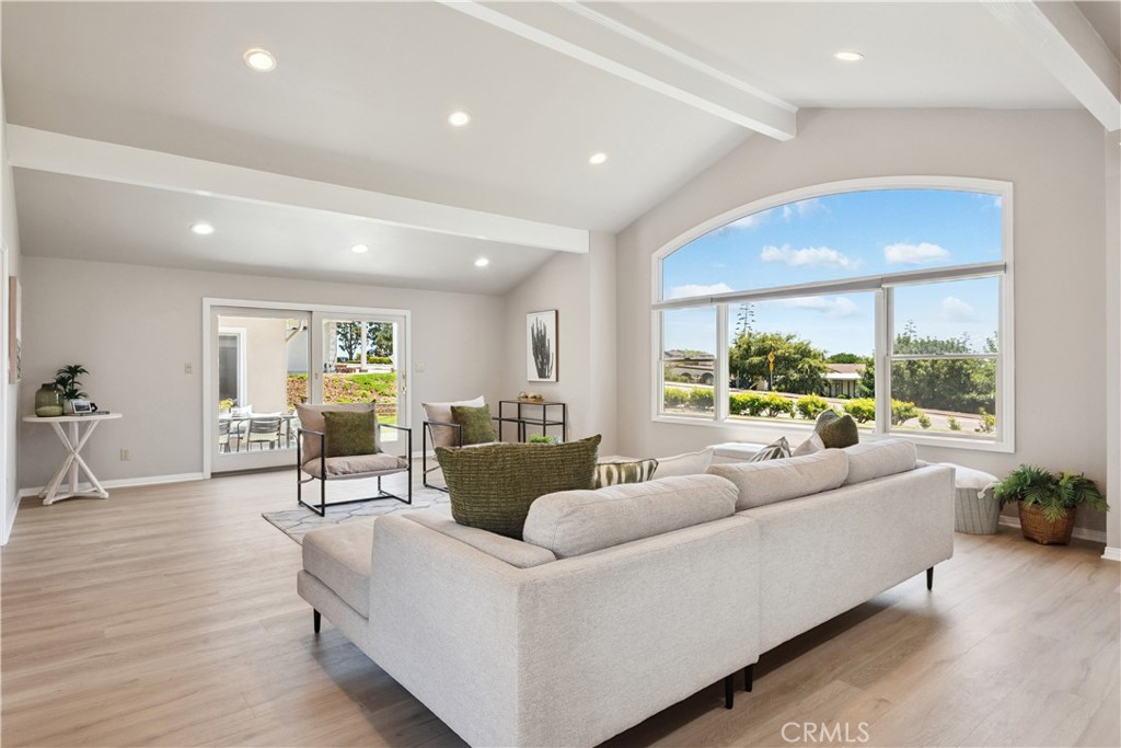 3316 Narino Drive