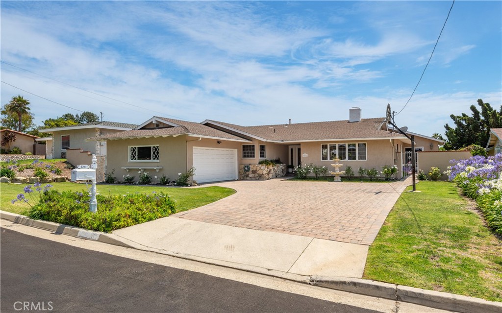 3316 Narino Drive