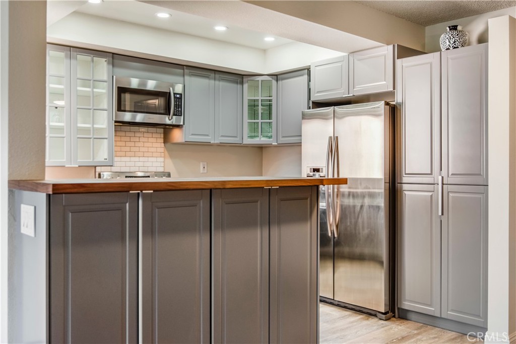 5937 Armaga Spring Road O