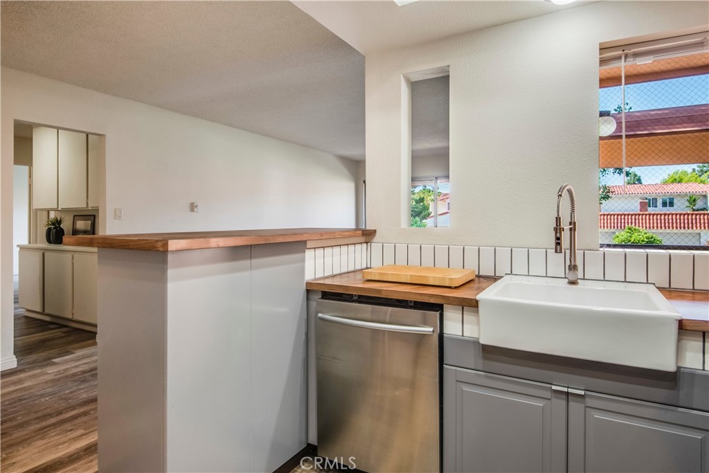 5937 Armaga Spring Road O