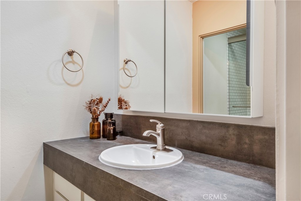 5937 Armaga Spring Road O