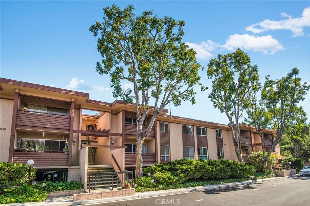 5937 Armaga Spring Road O