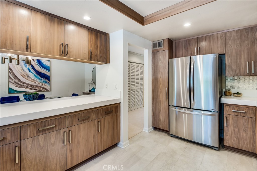 3607 W Hidden