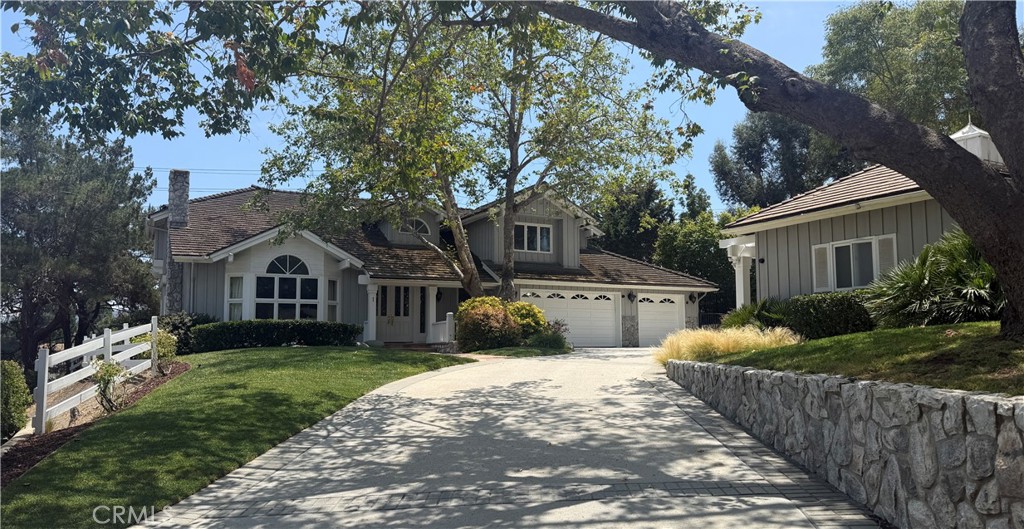 1 Colina Lane