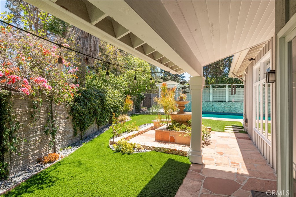 1 Colina Lane