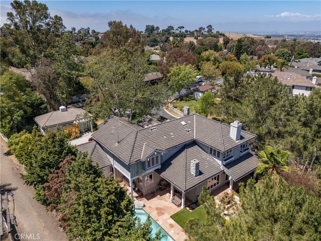 1 Colina Lane