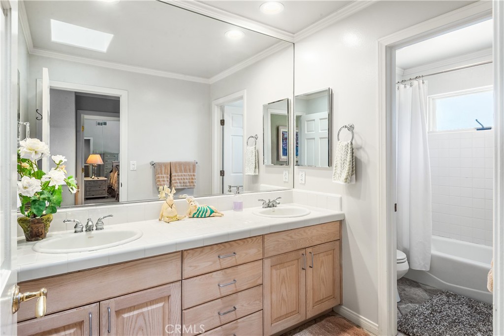 1 Colina Lane