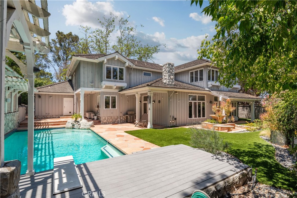 1 Colina Lane