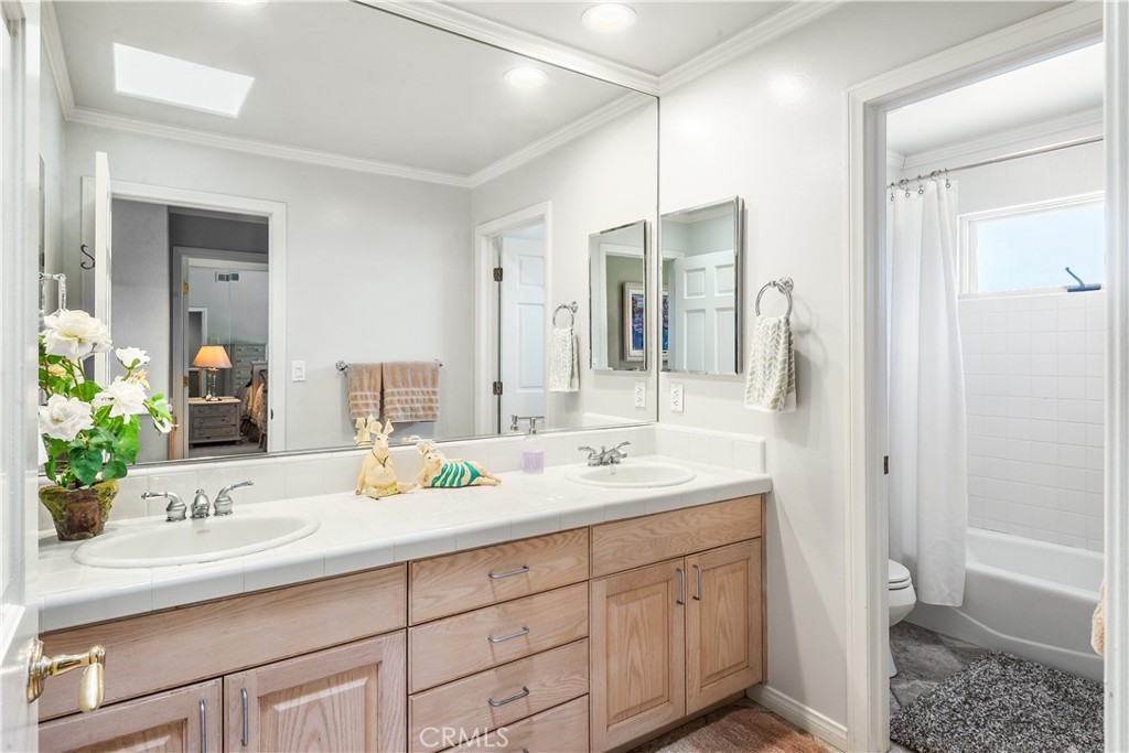 1 Colina Lane
