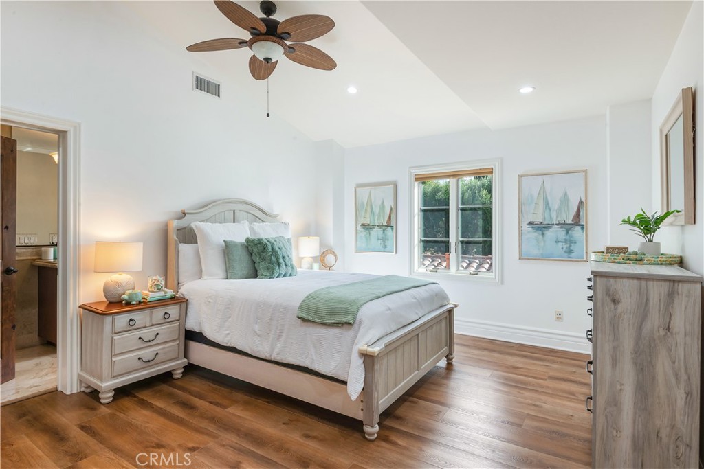 3004 Paseo Del Mar