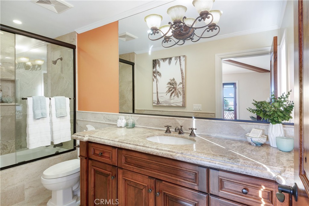 3004 Paseo Del Mar