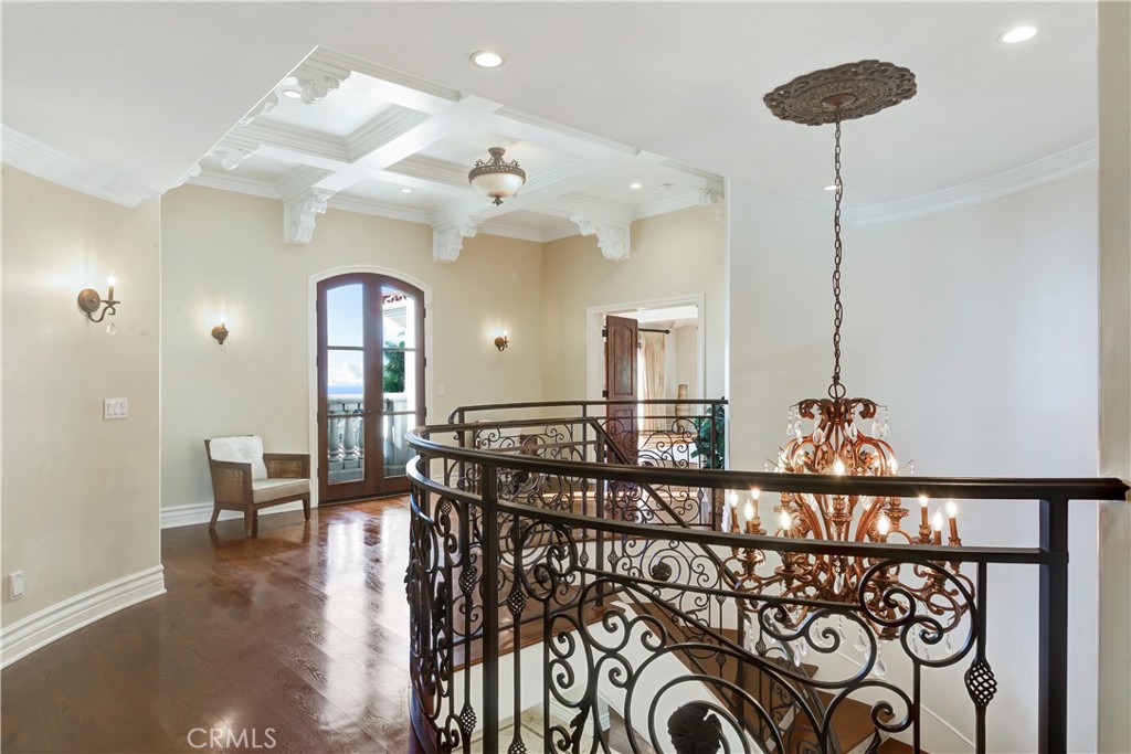 3004 Paseo Del Mar