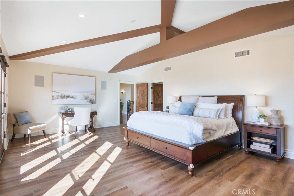 3004 Paseo Del Mar