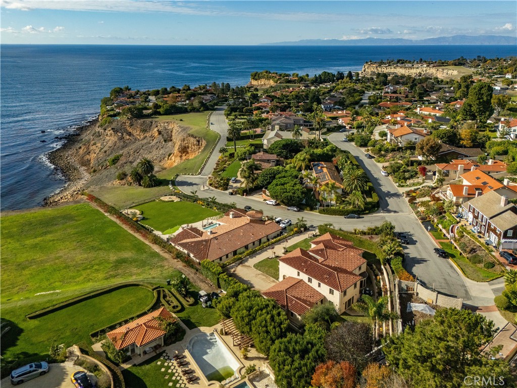 3004 Paseo Del Mar
