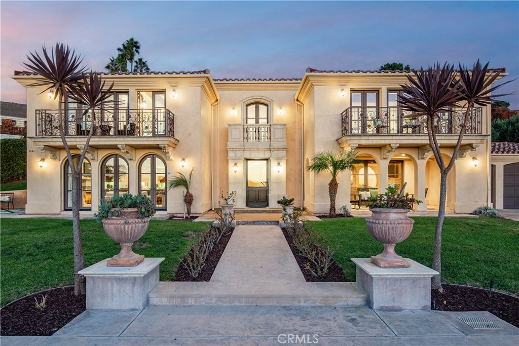 3004 Paseo Del Mar