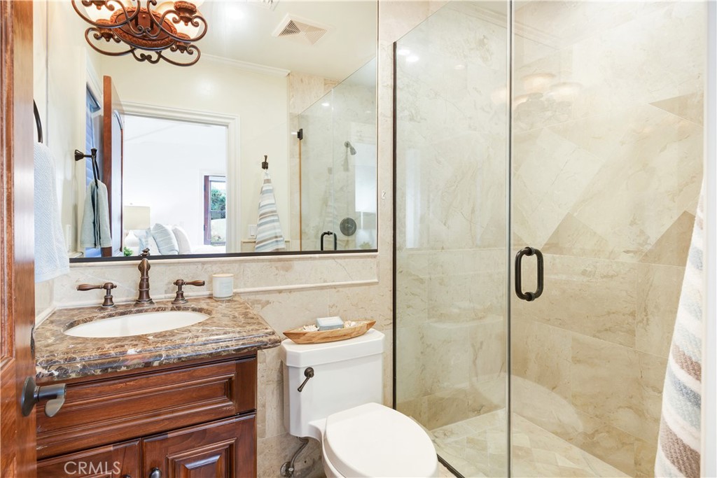3004 Paseo Del Mar