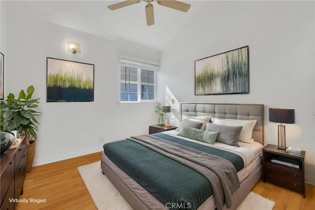 313 N Broadway 9