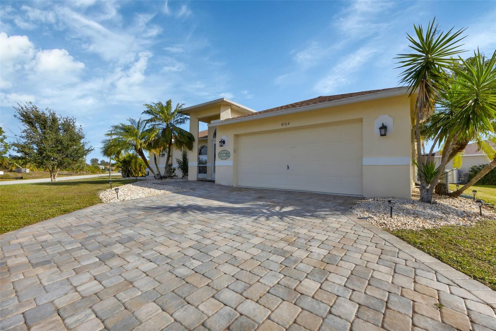 4704 HIGHTOWER RD