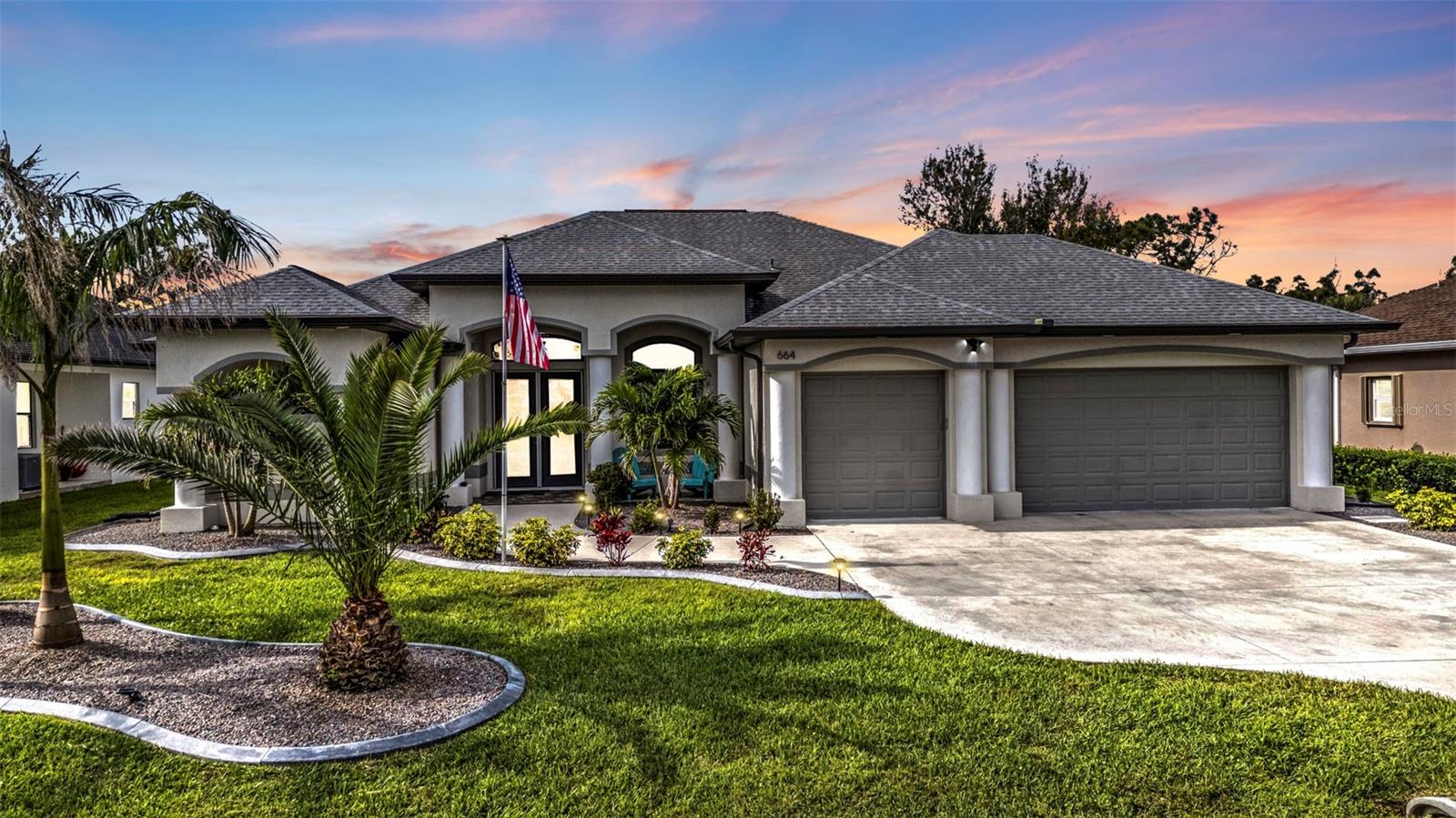664 ROTONDA CIR