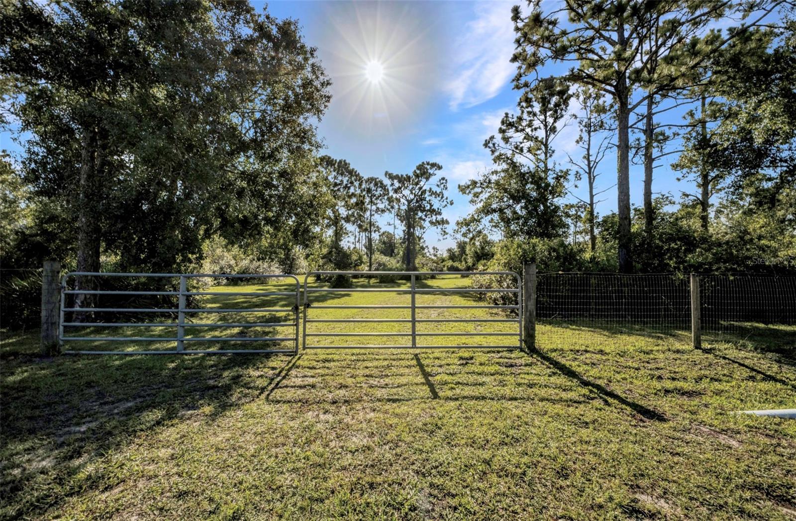 5450 & 5462 GROVEWOOD CIR
