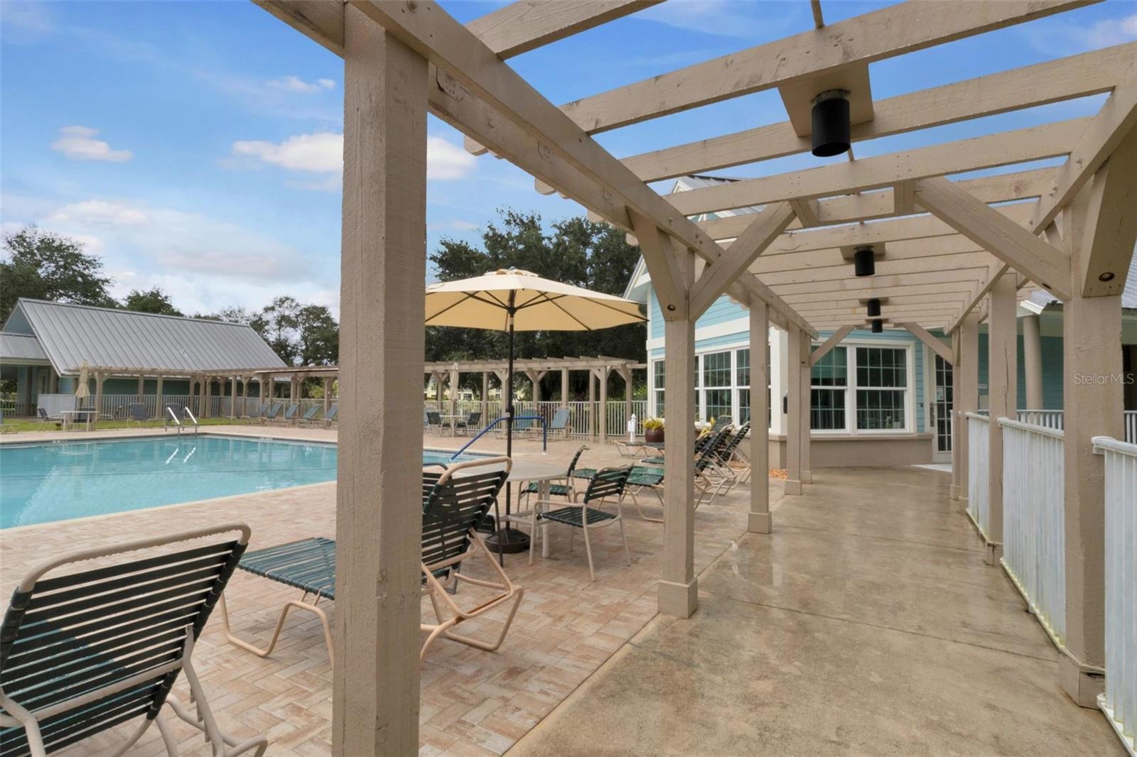 1350 OLD OAK TRL