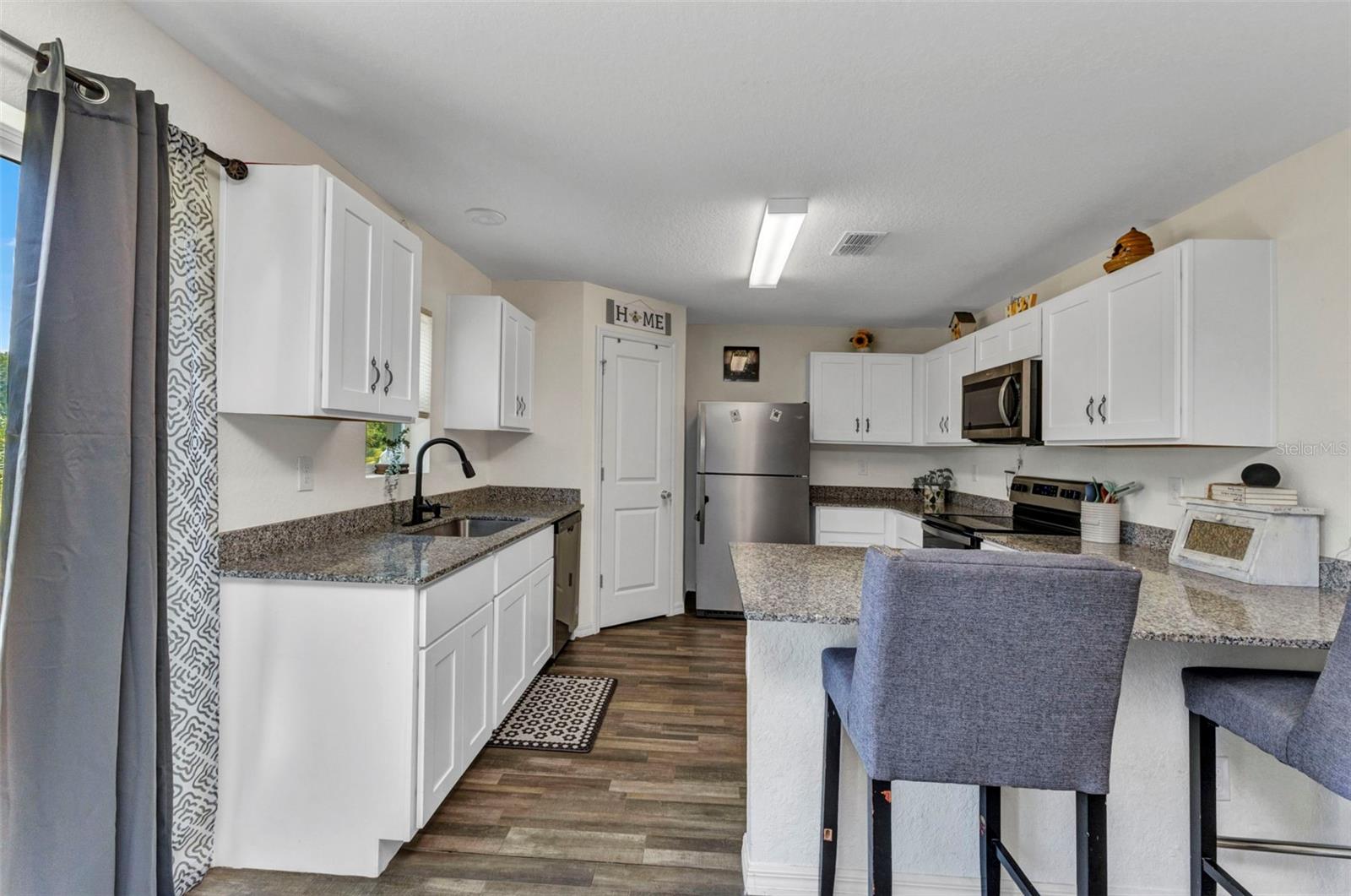 3799 LAREDO AVE