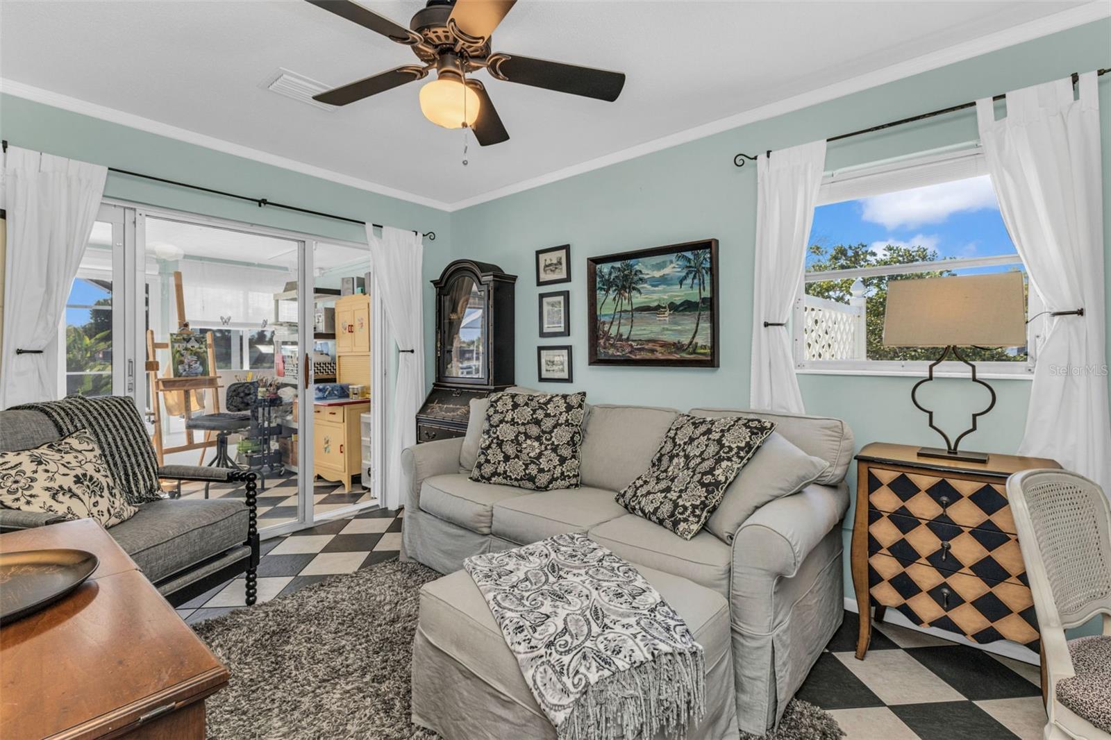 137 BEDFORD DR NE