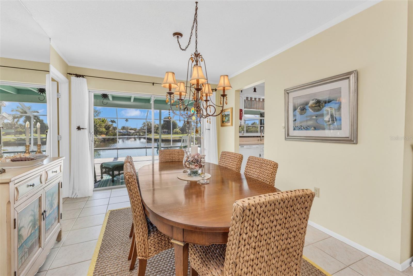137 BEDFORD DR NE