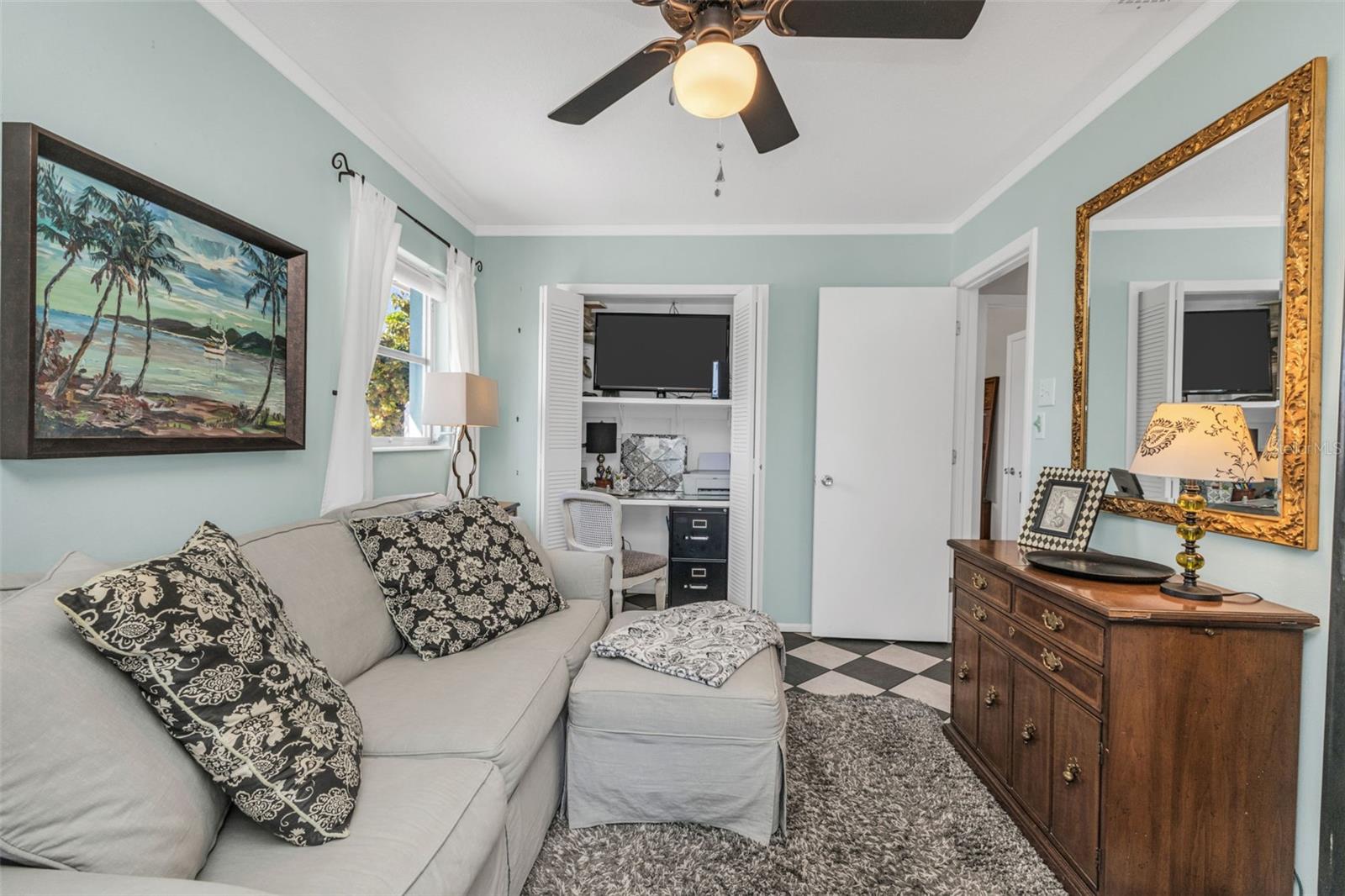 137 BEDFORD DR NE