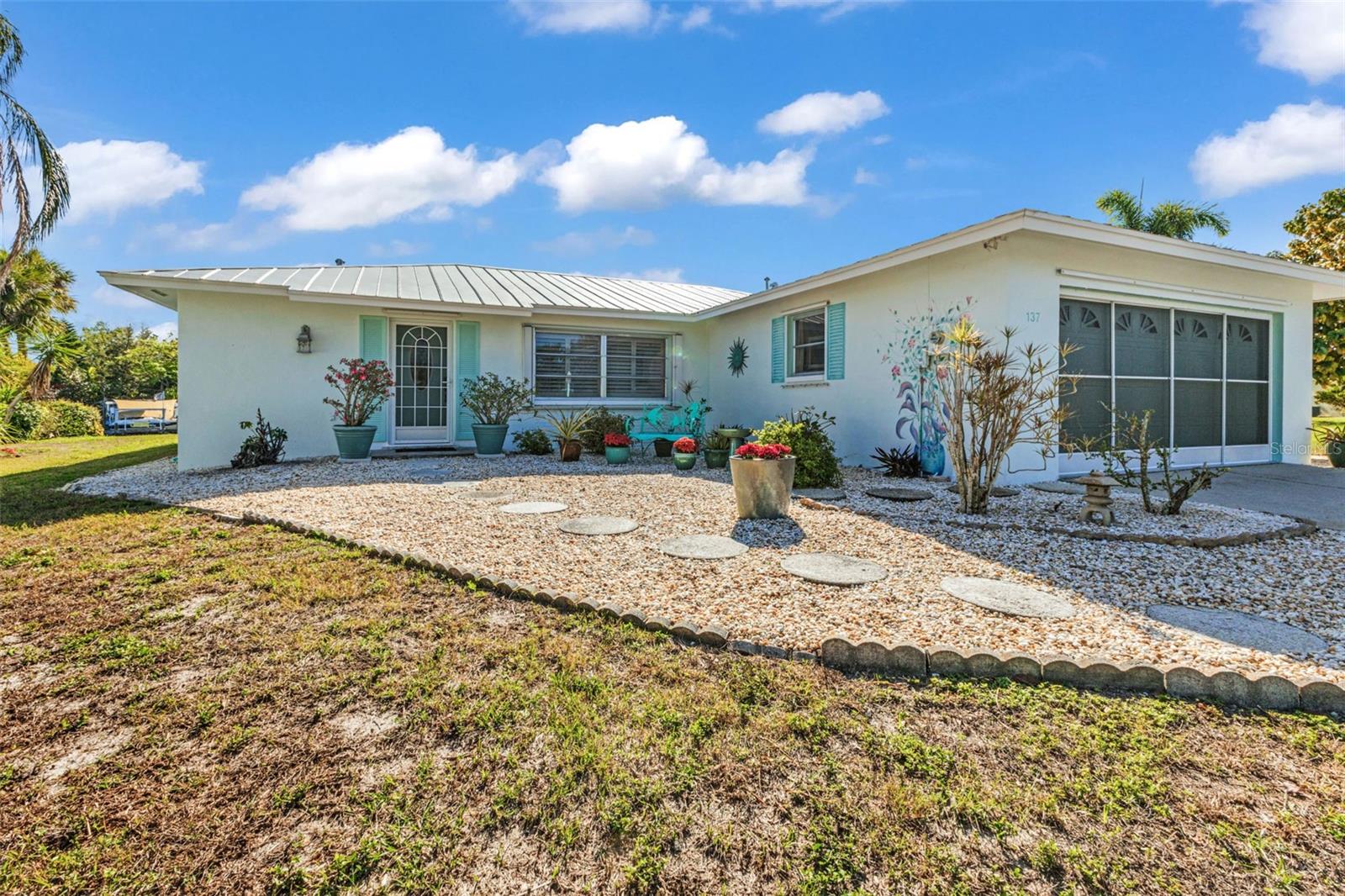 137 BEDFORD DR NE