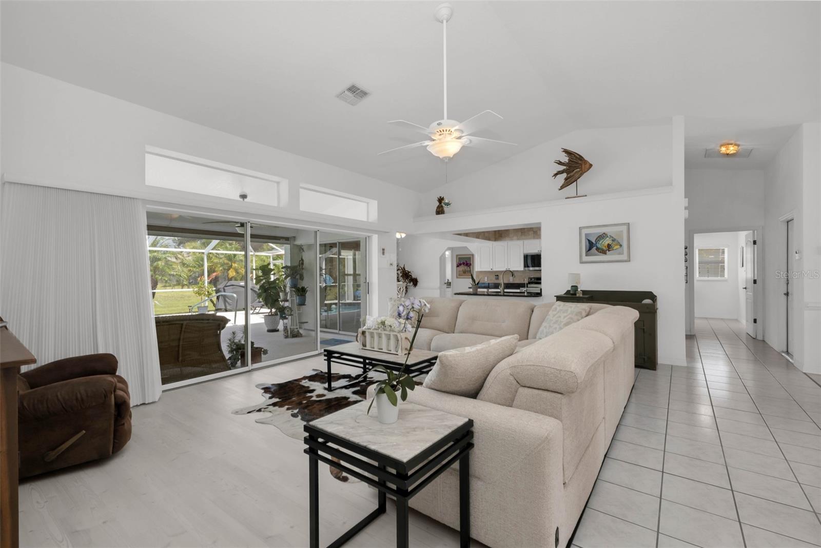 303 PARAMARIBO ST