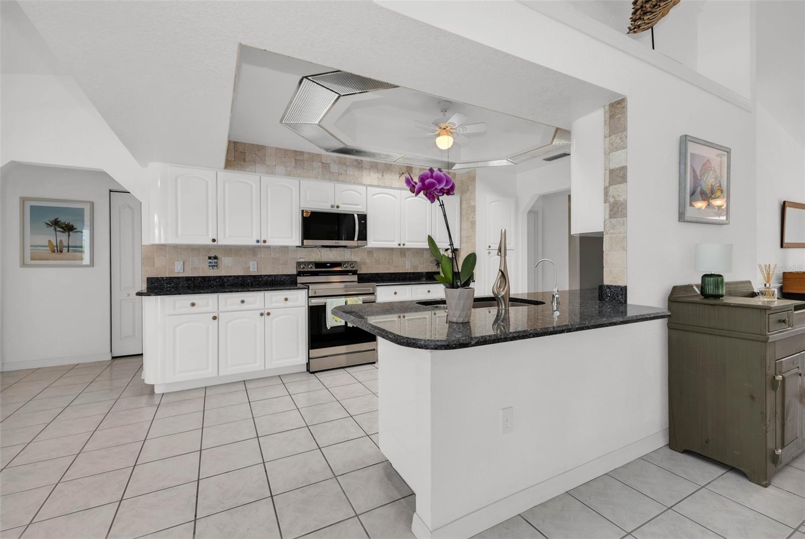 303 PARAMARIBO ST