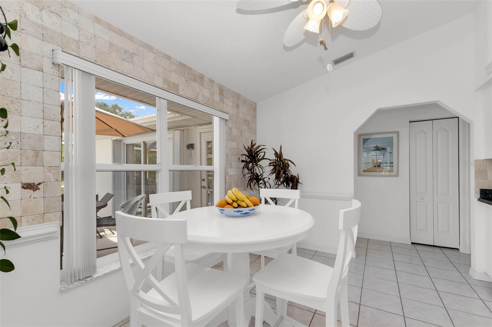 303 PARAMARIBO ST